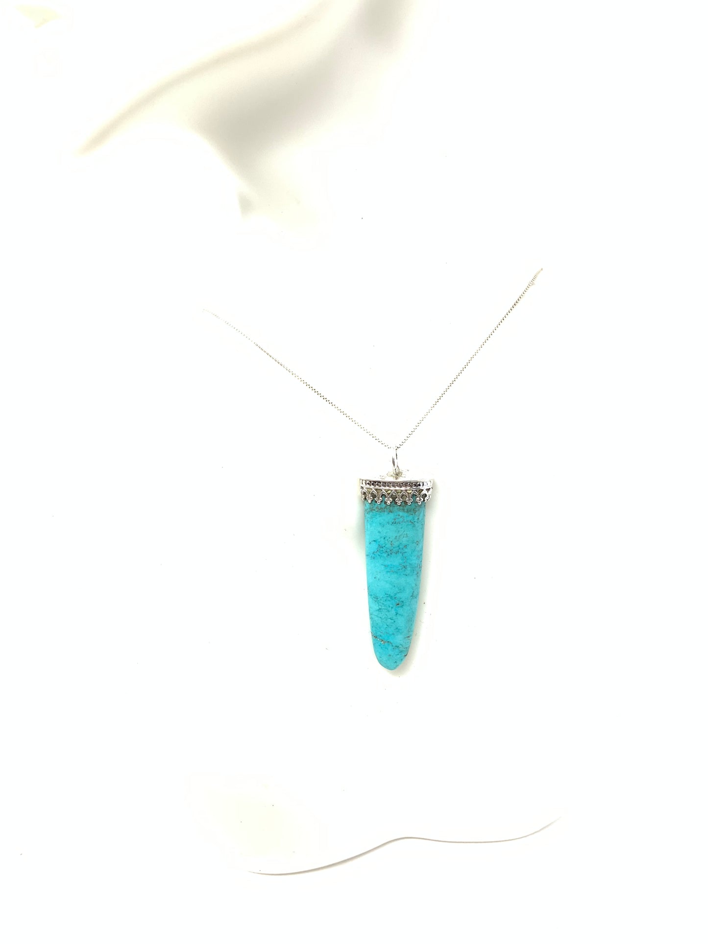 Hubei Turquoise Pendant