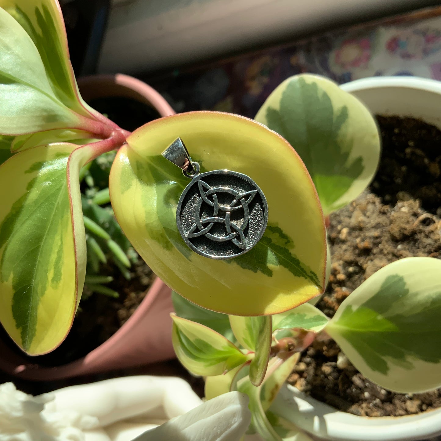 Witch’s Knot Pendant