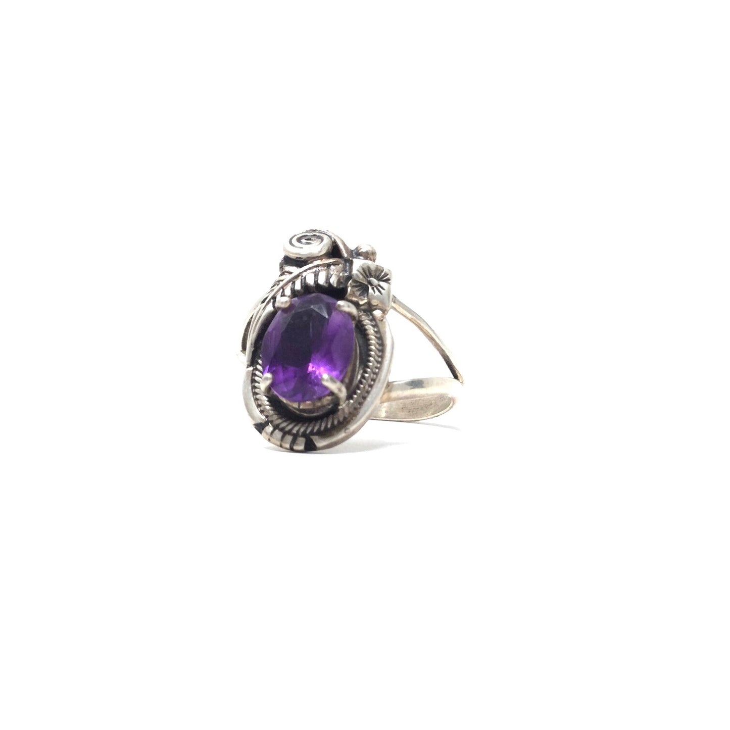 Dainty Yet Detailed Amethyst Ring, size 8.5