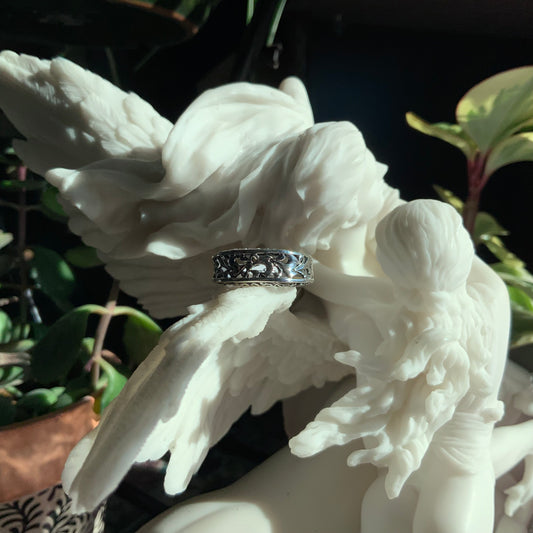 Shadowbox Filagree Ring, size 8