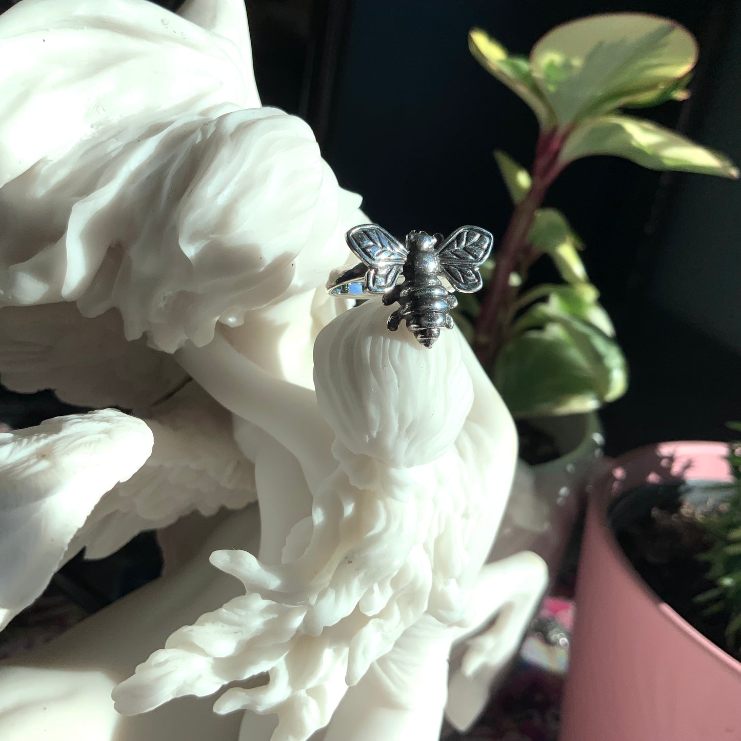 Bumblebee Ring, size 8