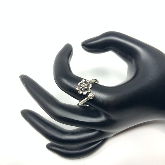 Floral Ring, size 8