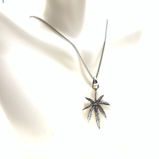 Pot Leaf Pendant
